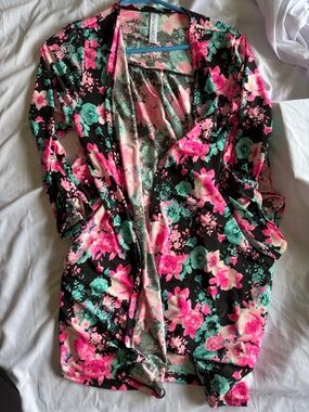 Floral Open-Front Women's Top with Pink & Teal Blooms